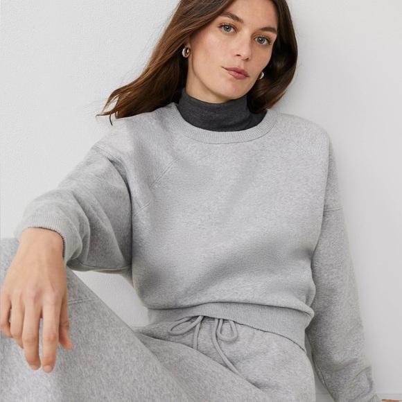 NWT Ann Taylor Raglan Sweatshirt - Picture 3 of 8